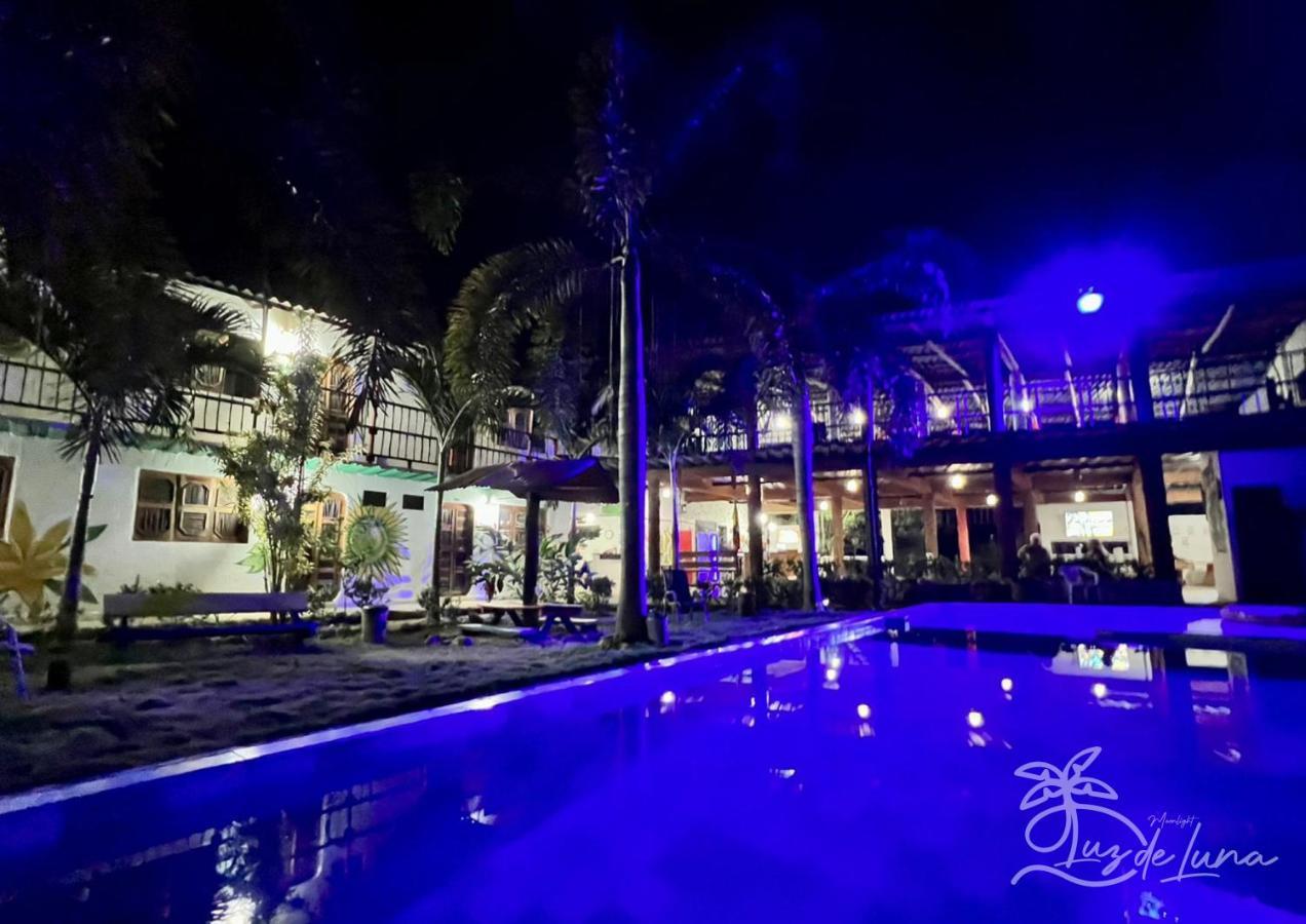 Hostal Luz De Luna Palomino Exterior photo
